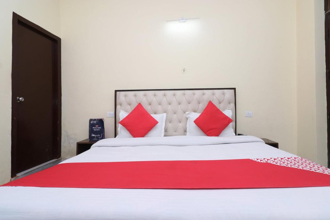 Oyo Hotel Ayaan Bareilly Exterior foto